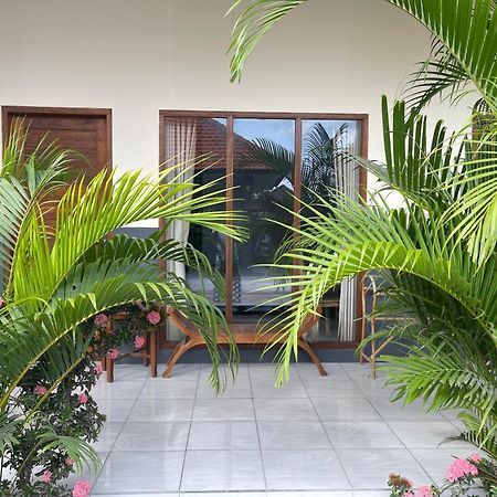 Dega Gardens Hotel Canggu  Exterior photo