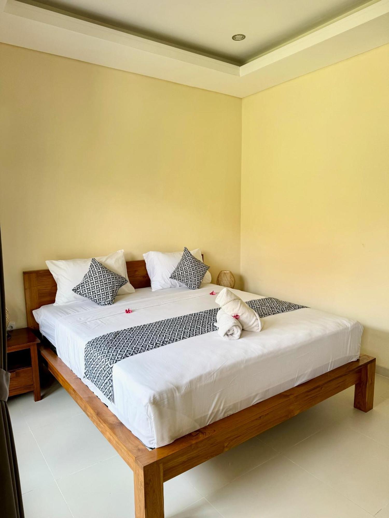 Dega Gardens Hotel Canggu  Exterior photo