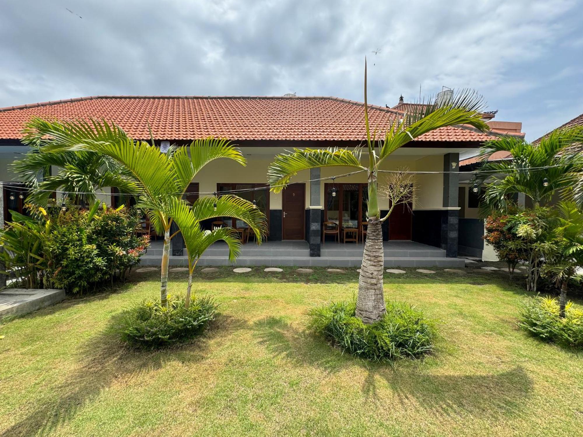 Dega Gardens Hotel Canggu  Exterior photo