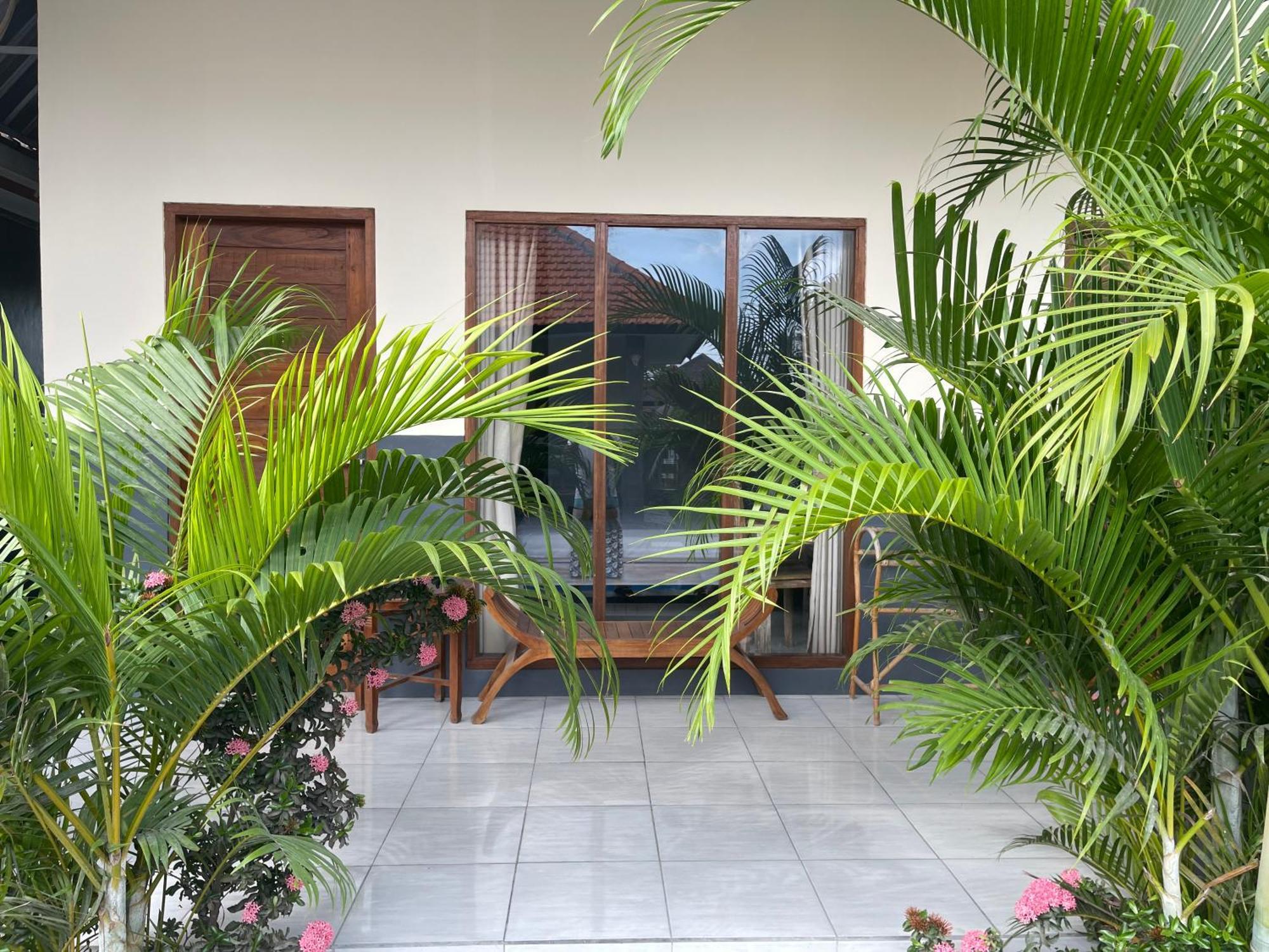 Dega Gardens Hotel Canggu  Exterior photo
